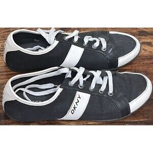DKNY Sneakers Women 8.5 Black White Logo Lace‎ Up Flat City Street Style Shoes